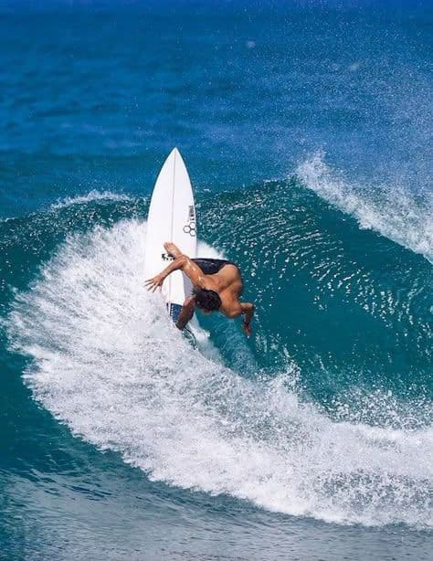 About Liyana Surf School
